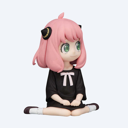 Anya Forger Sitting on the Floor Smile Version Spy × Family Noodle Stopper Figure